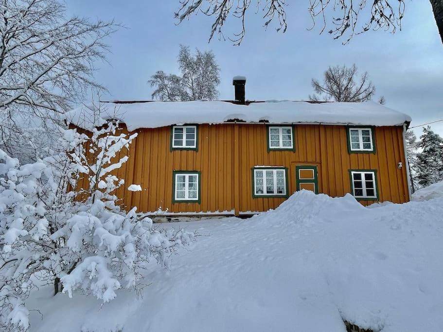 Holiday home Draget Gard