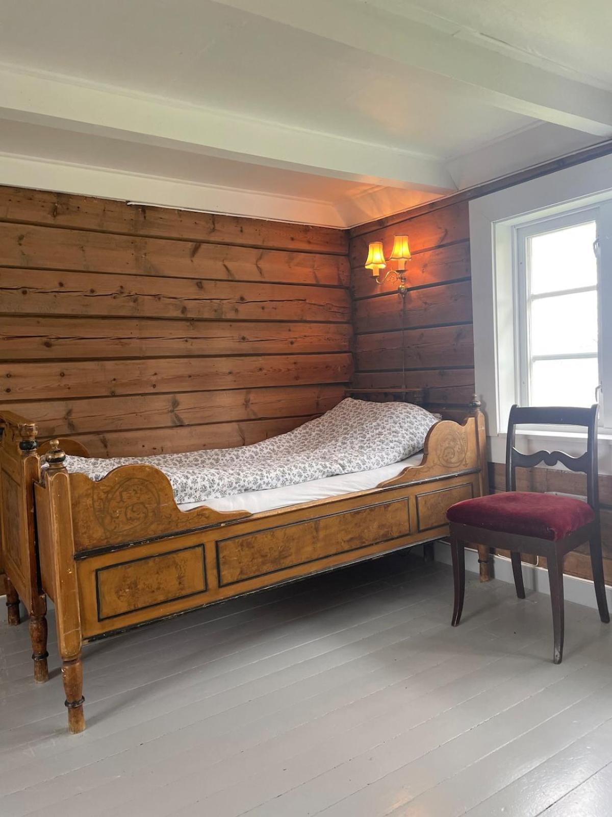 Holiday home Draget Gard
